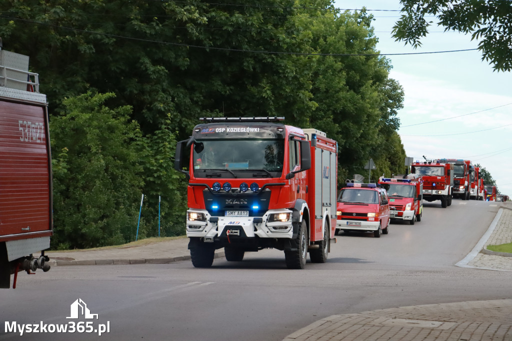 Fotorelacja: Uroczyste Walne Zgromadzenie z okazji zbliżającego się Jubileuszu OSP Rzeniszów