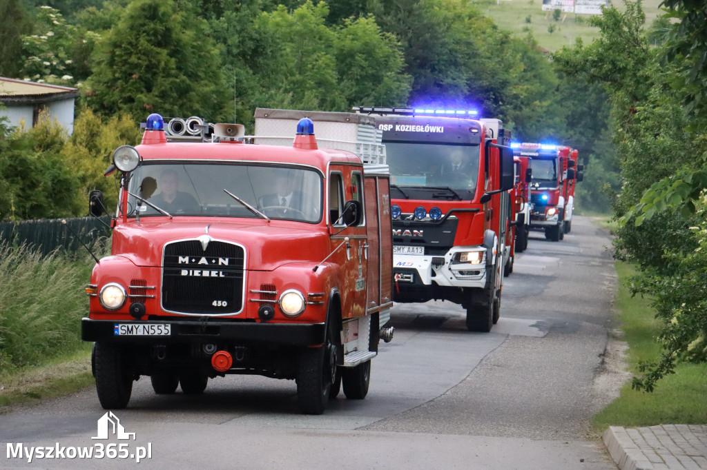 Fotorelacja: Uroczyste Walne Zgromadzenie z okazji zbliżającego się Jubileuszu OSP Rzeniszów