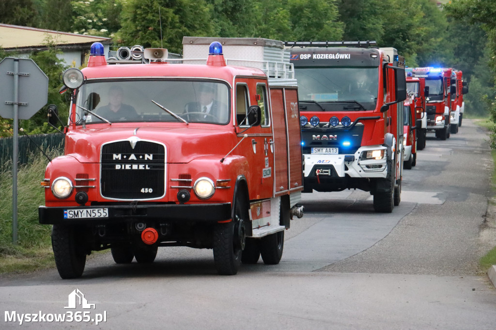 Fotorelacja: Uroczyste Walne Zgromadzenie z okazji zbliżającego się Jubileuszu OSP Rzeniszów