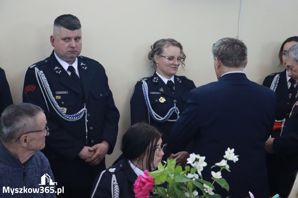 Fotorelacja: Uroczyste Walne Zgromadzenie z okazji zbliżającego się Jubileuszu OSP Rzeniszów