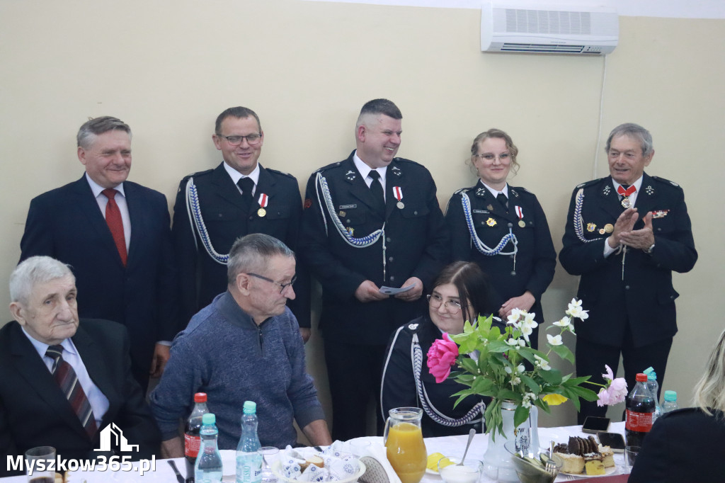 Fotorelacja: Uroczyste Walne Zgromadzenie z okazji zbliżającego się Jubileuszu OSP Rzeniszów