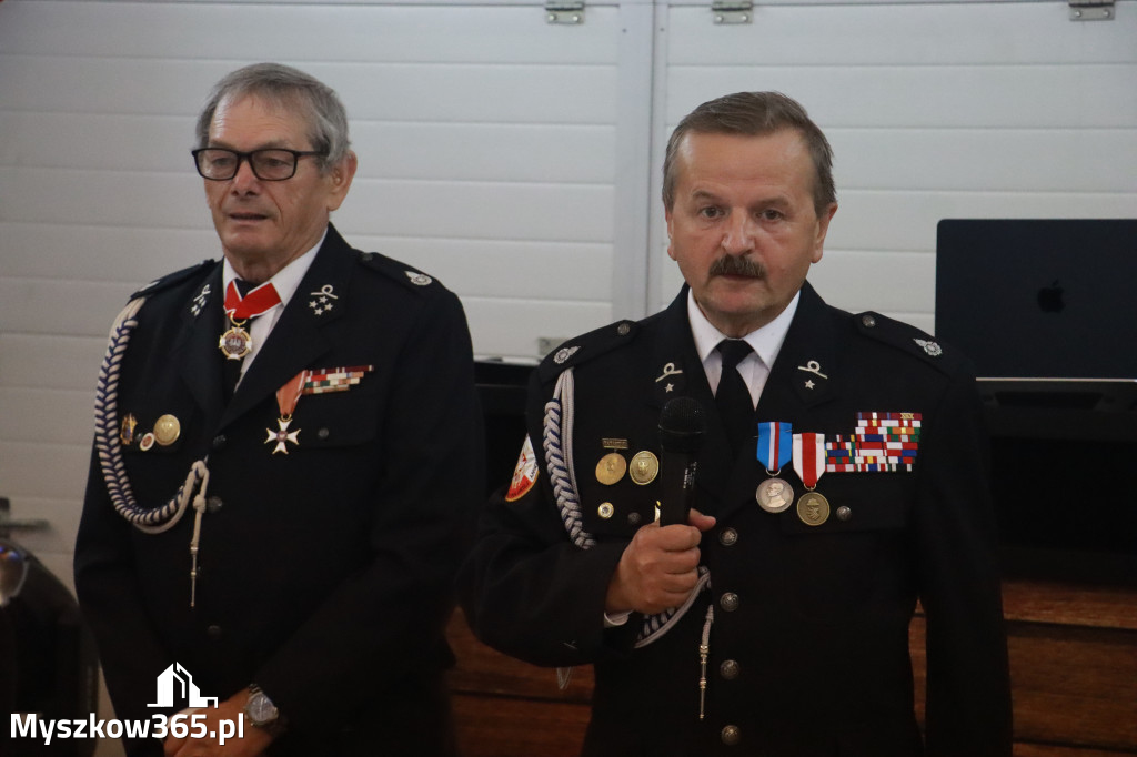 Fotorelacja: Uroczyste Walne Zgromadzenie z okazji zbliżającego się Jubileuszu OSP Rzeniszów