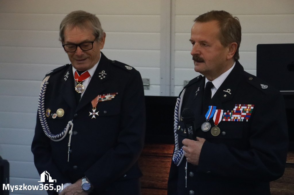 Fotorelacja: Uroczyste Walne Zgromadzenie z okazji zbliżającego się Jubileuszu OSP Rzeniszów