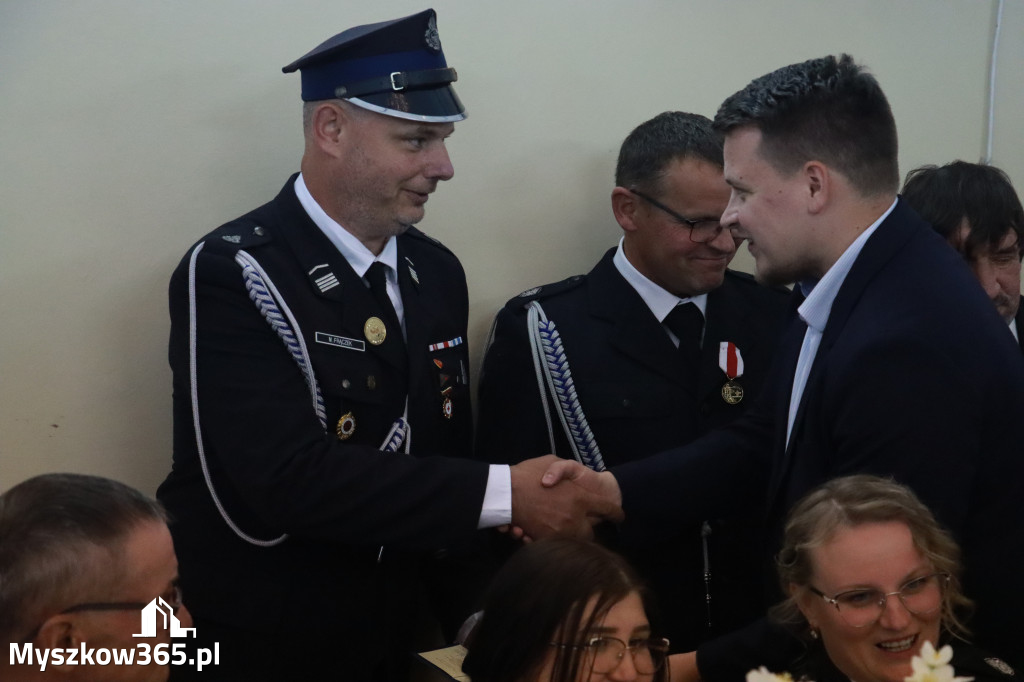 Fotorelacja: Uroczyste Walne Zgromadzenie z okazji zbliżającego się Jubileuszu OSP Rzeniszów