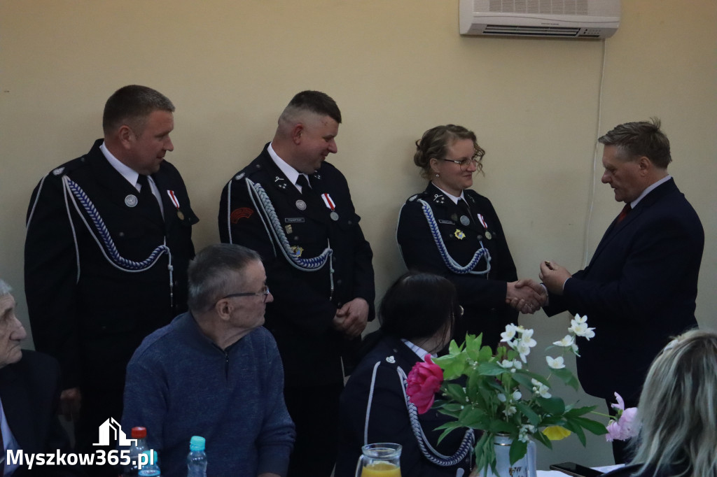 Fotorelacja: Uroczyste Walne Zgromadzenie z okazji zbliżającego się Jubileuszu OSP Rzeniszów