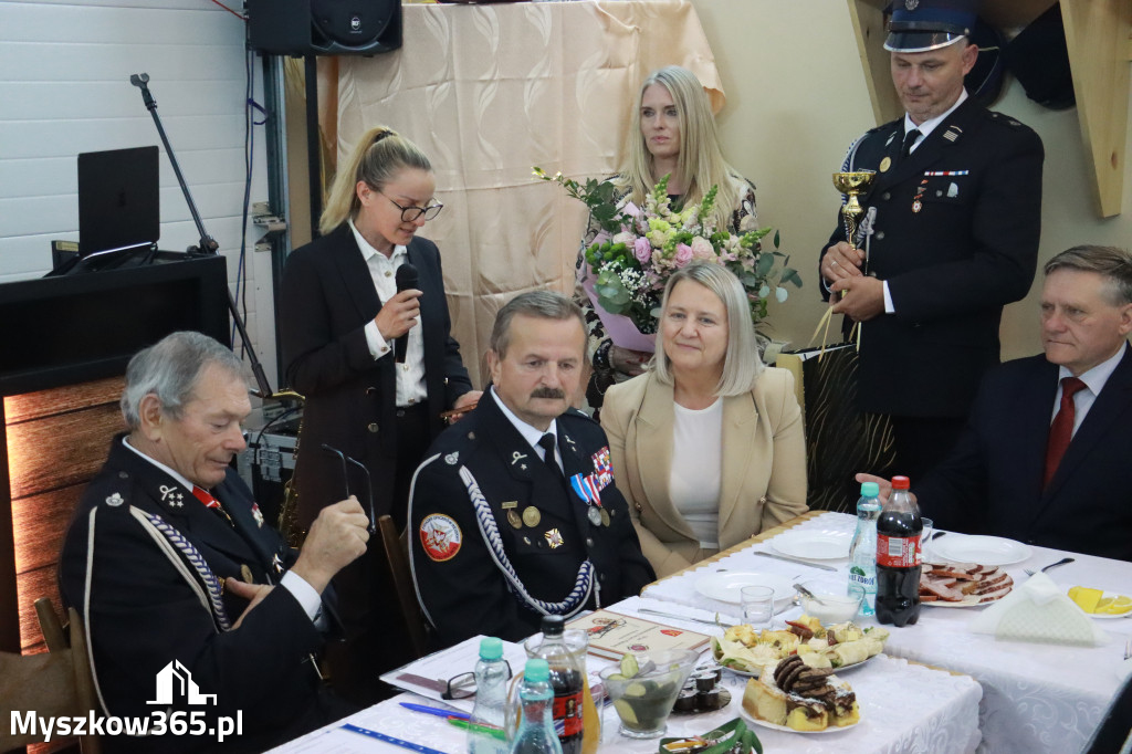 Fotorelacja: Uroczyste Walne Zgromadzenie z okazji zbliżającego się Jubileuszu OSP Rzeniszów