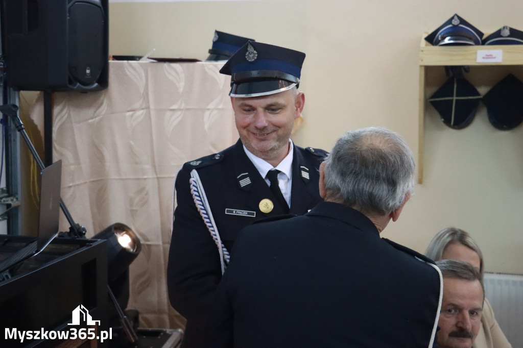 Fotorelacja: Uroczyste Walne Zgromadzenie z okazji zbliżającego się Jubileuszu OSP Rzeniszów