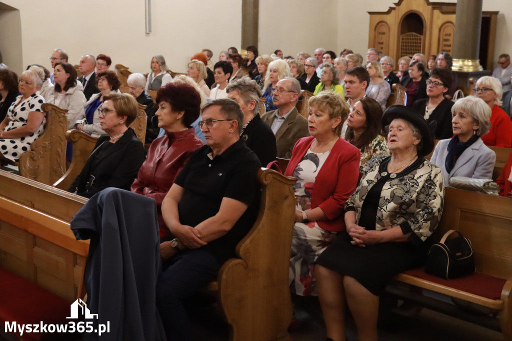 Fotorelacja I: Jubileusz 80-lecia Liceum Ogólnokształcącego w Koziegłowach