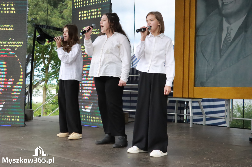 Fotorelacja I: Koncert finałowy XVIII festiwalu im. Janusza Gniatkowskiego w Poraju