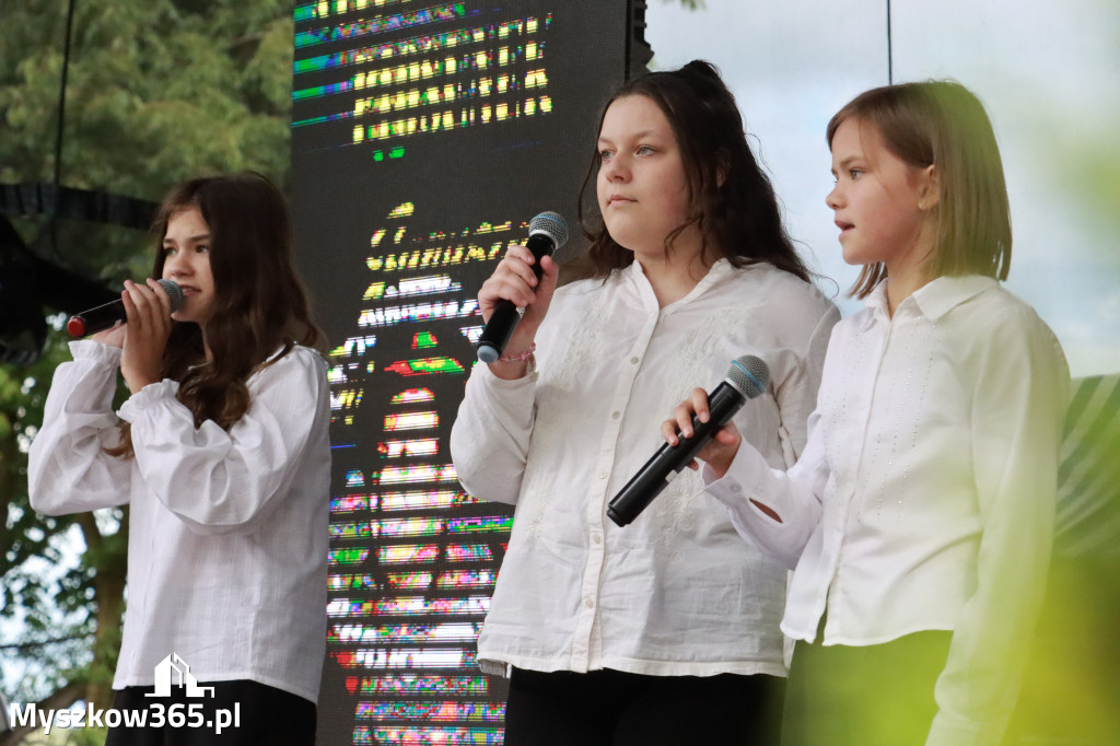Fotorelacja I: Koncert finałowy XVIII festiwalu im. Janusza Gniatkowskiego w Poraju
