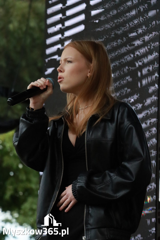 Fotorelacja I: Koncert finałowy XVIII festiwalu im. Janusza Gniatkowskiego w Poraju