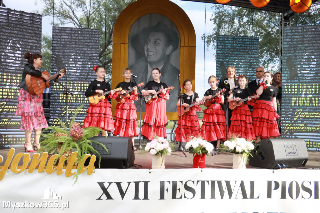 Fotorelacja I: Koncert finałowy XVIII festiwalu im. Janusza Gniatkowskiego w Poraju
