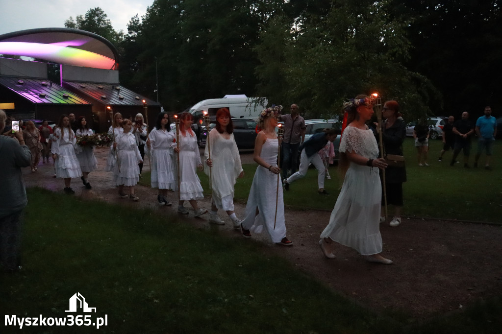Fotorelacja: Muzyczne Wianki – Myszkowska Noc Świętojańska