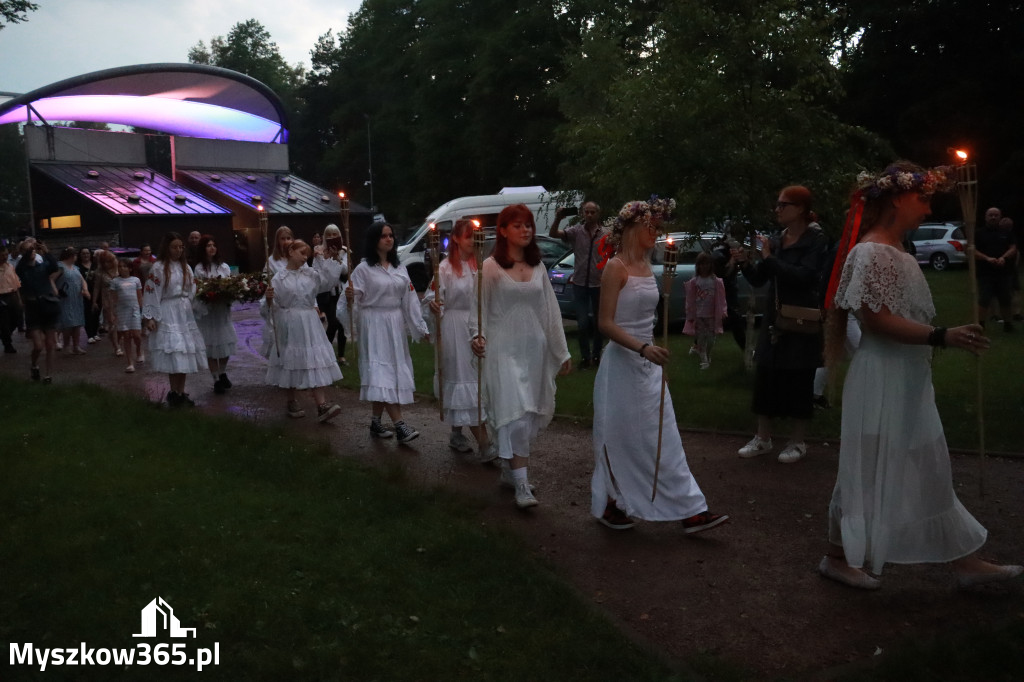 Fotorelacja: Muzyczne Wianki – Myszkowska Noc Świętojańska