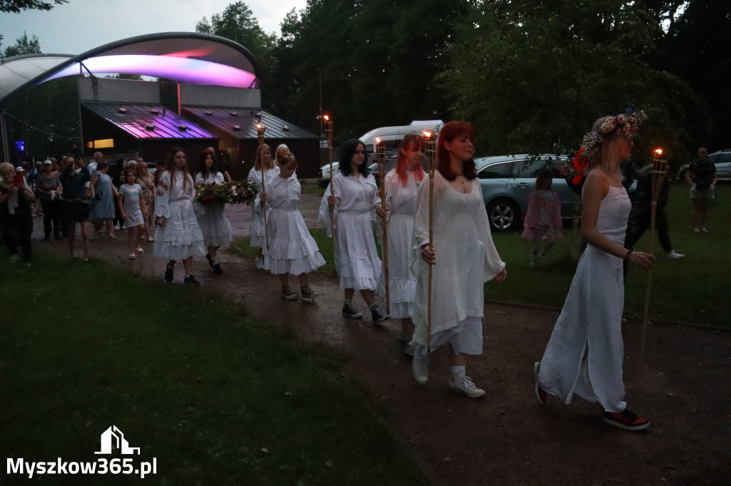 Fotorelacja: Muzyczne Wianki – Myszkowska Noc Świętojańska