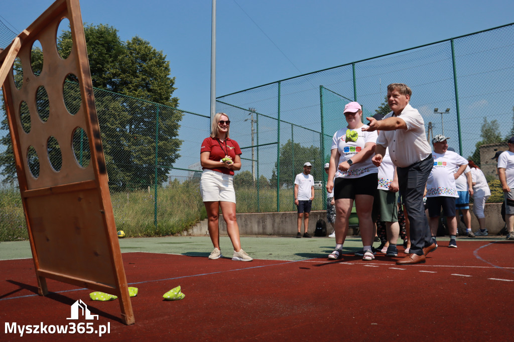 Fotorelacja: VII Mini Olimpiada Osób Niepełnosprawnych RUSZAJMY SIĘ w Koziegłowach