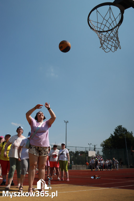 Fotorelacja: VII Mini Olimpiada Osób Niepełnosprawnych RUSZAJMY SIĘ w Koziegłowach