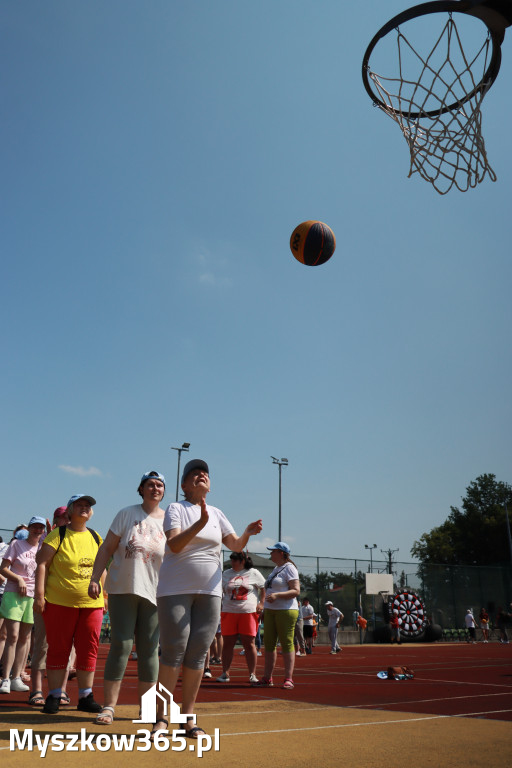 Fotorelacja: VII Mini Olimpiada Osób Niepełnosprawnych RUSZAJMY SIĘ w Koziegłowach