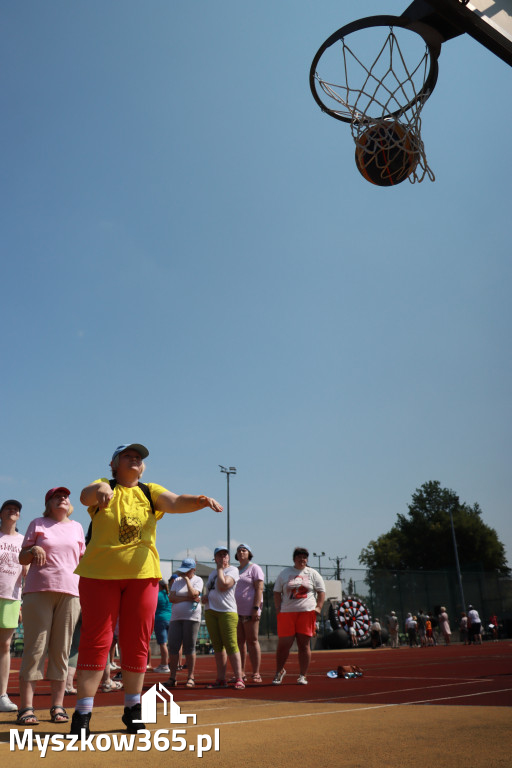 Fotorelacja: VII Mini Olimpiada Osób Niepełnosprawnych RUSZAJMY SIĘ w Koziegłowach