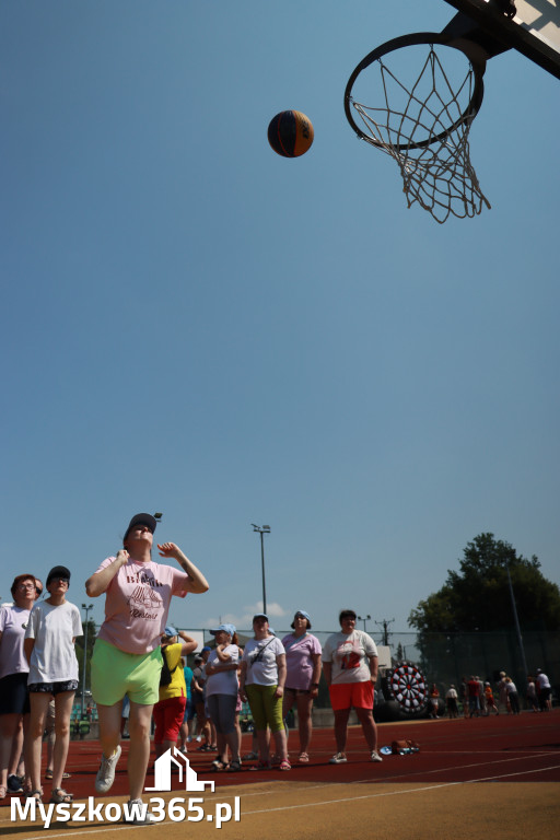 Fotorelacja: VII Mini Olimpiada Osób Niepełnosprawnych RUSZAJMY SIĘ w Koziegłowach