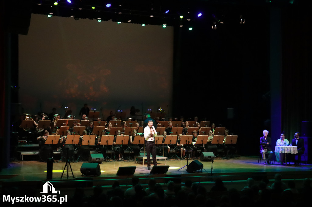 Fotorelacja: Gminna Młodzieżowa Orkiestra Dęta z gminy Koziegłowy ponownie w Filharmonii Częstochowskiej
