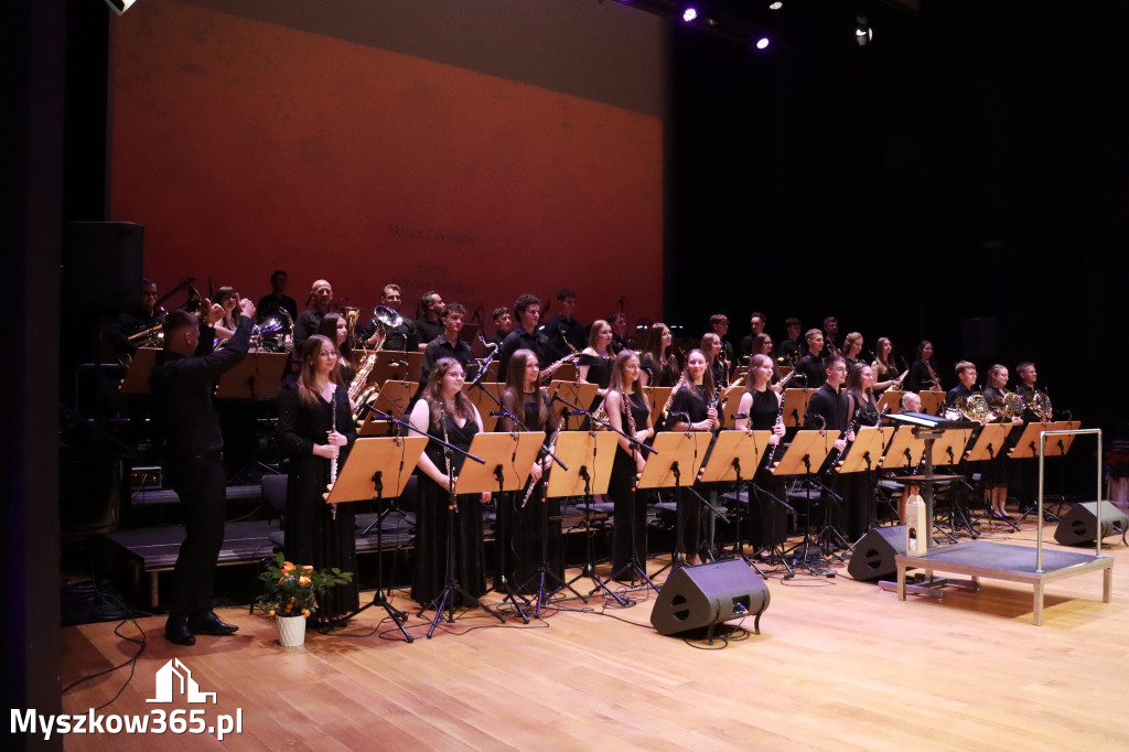 Fotorelacja: Gminna Młodzieżowa Orkiestra Dęta z gminy Koziegłowy ponownie w Filharmonii Częstochowskiej