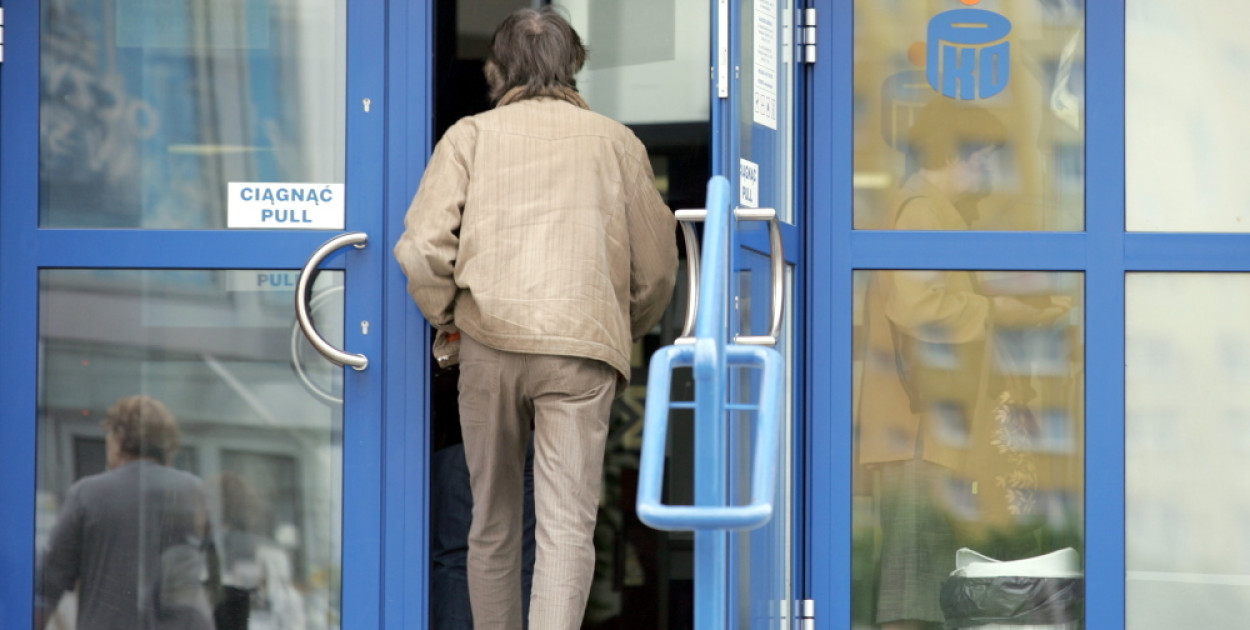 Polacy wolą brać pożyczki ze wsparciem człowieka niż AI