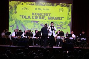 Fotorelacja: Koncert DLA CIEBIE MAMO w Koziegłowach-700