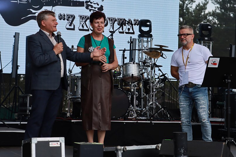 Fotorelacja XVI: Rozpoczęcie drugiego dnia Festiwalu z Kopyta - Ogólnopolski Konkursu COUNTRY STARS - soliści.