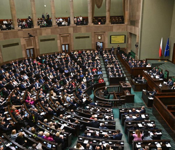 Sejm powołał komisję nadzwyczajną do rozpatrzenia proje - 29708