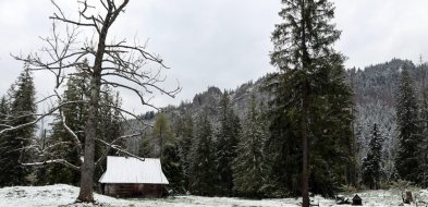 W Tatrach przybywa śniegu; lawinowa dwójka-30033