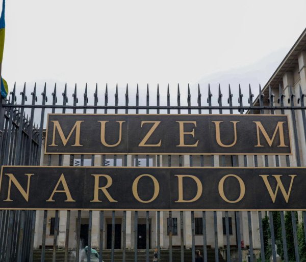 NIK: w latach 2019-2022 Muzeum Narodowe w Warszawie nieprawidłowo przygotowywało i-30108