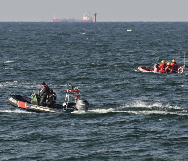 Pomorskie: odnaleziono ciało żołnierza wojsk specjalnych, który zaginął na Bałtyku-30393