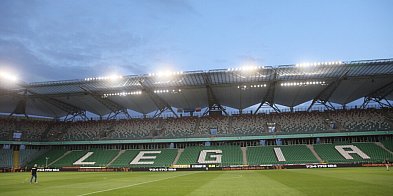 Legia ukarana przez UEFA, stadion częściowy zamknięty-49298