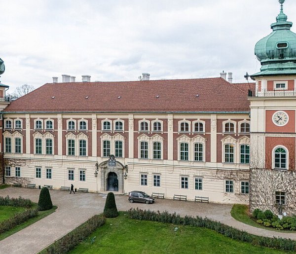 Nocne zwiedzanie zakamarków zamku w Łańcucie-49943