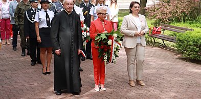 Fotorelacja: Gminne Obchody Święta Konstytucji i Dnia Strażaka w Poraju-50004