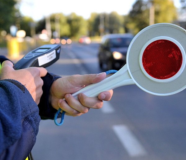Komenda Główna Policji: od początku majówki zatrzymano 950 nietrzeźwych kierowców-50000