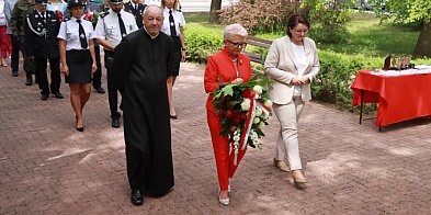 Poraj świętował Konstytucję 3 Maja i Dzień Strażaka!-50017