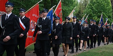 Coroczna pielgrzymka strażaków do Sanktuarium Matki Bożej Leśniowskiej-50112