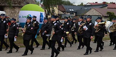Fotorelacja I: 120-lecie OSP Żarki - przemarsz na plac targowy-51087
