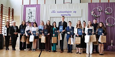 Fotorelacja: Wojewódzki Konkurs Literacki NIE ZADAWALAJCIE SIĘ MIERNOTĄ w Pińczyca-51313