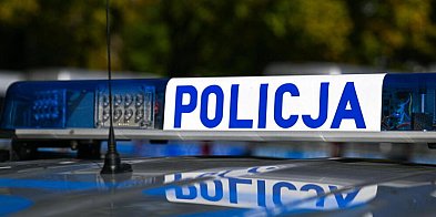 Kraków: mężczyzna zabarykadowany w mieszkaniu - w rękac-52136