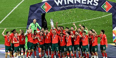 Piłkarska LN: Portugalia po rzutach karnych pokonała Hiszpanię w finale-52166