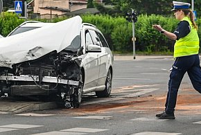 Policja: 340 wypadków podczas długiego weekendu; zginęło 21 osób-52787