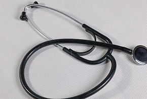 NSL uchylił orzeczenie o zawieszeniu lekarzy, którzy zajmowali się Izabelą z Pszcz-53185
