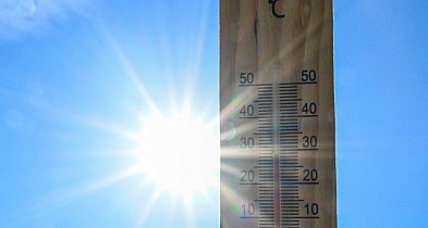 W czasie upałów pracodawca powinien zadbać o odpowiednie warunki pracy; MRPiPS pra-53315