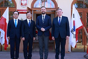 Nowa umowa na czołgi K2 coraz bliżej. "Wzmocnić polski przemysł zbrojeniowy"-53421