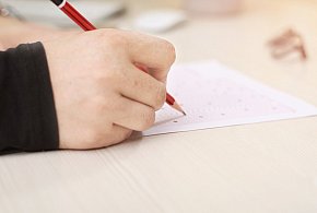 To zaważy na przyjęciu do szkoły średniej. Uczniowie już liczą punkty-53435