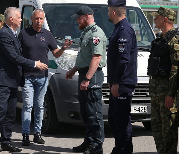 Szef MSWiA: kontrole na granicy z Litwą i Niemcami zgodne z unijnymi przepisami-53477