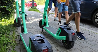 Medycy: złamania żuchwy, urazy mózgu – to skutki wypadków dzieci na hulajnogach el-53684